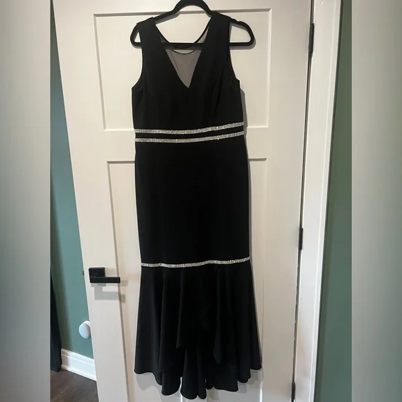 r&m richards black dress Short Dress With Bodice Sleeves  Black / 8 By R&M Richards